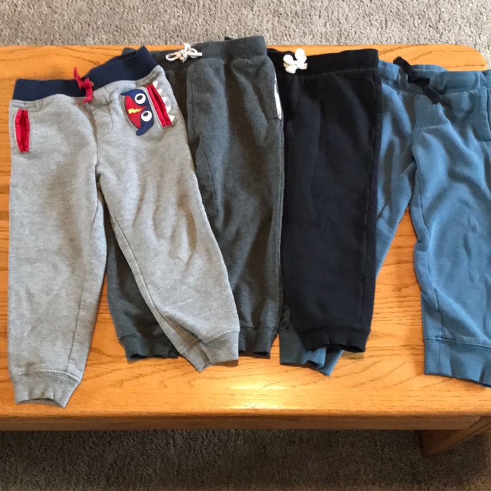 Bundle of toddler sweatpants